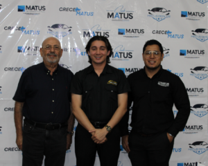 Evento corporativo enfocado en aprendizaje y crecimiento para importadores.
