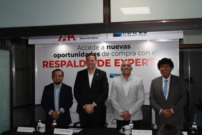 Medios de comunicación salvadoreños cubren el lanzamiento de The Next Auction Era de Matus International e IAA.