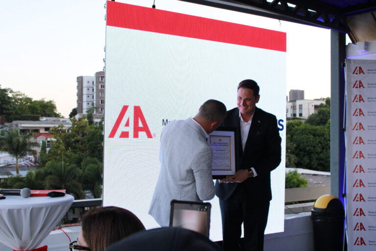 Ceremonia de inauguración del IAA Market Alliance Center de Matus International en El Salvador.